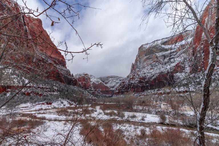 Angels Landing in Zion NP piloting permit program in 2022